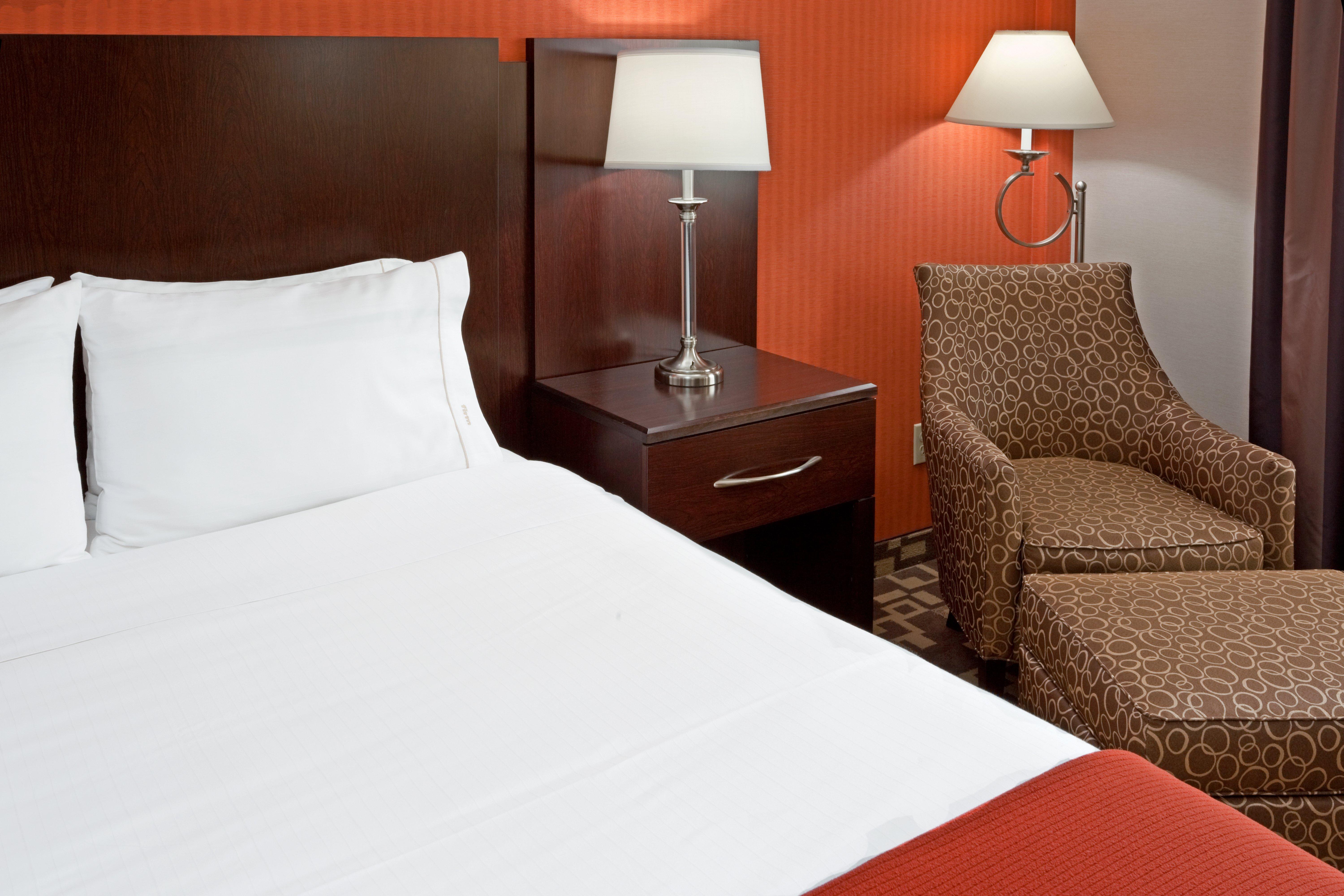 Holiday Inn Express Maspeth By Ihg New York Dış mekan fotoğraf