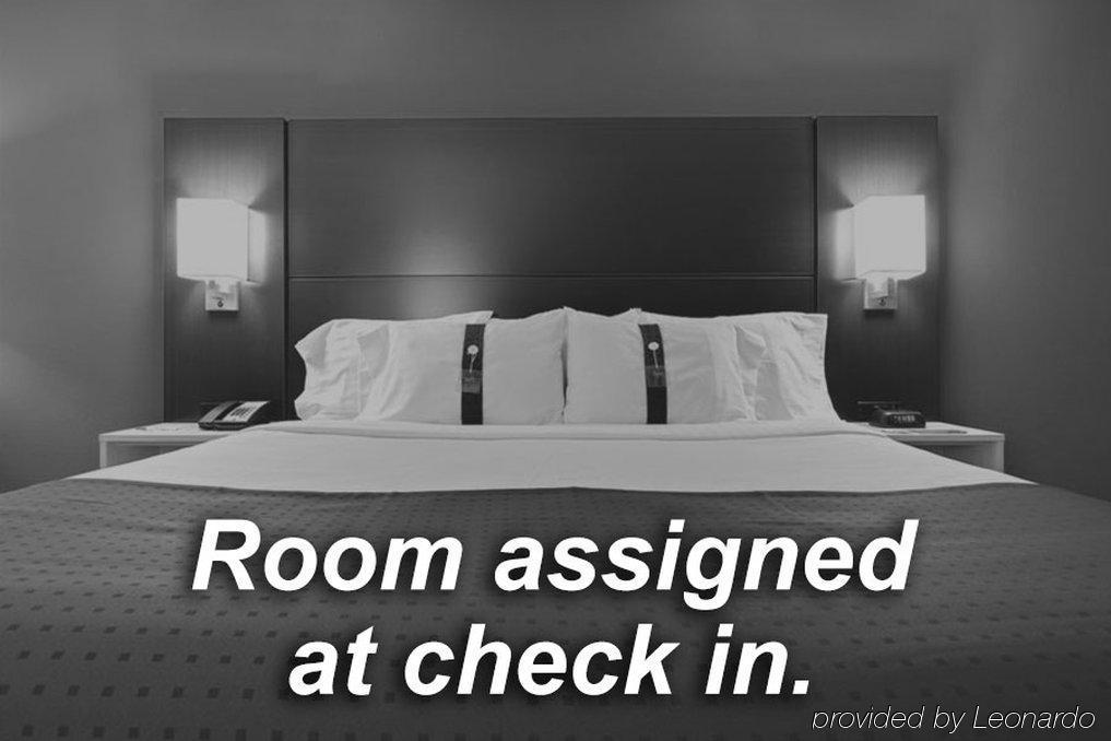 Holiday Inn Express Maspeth By Ihg New York Dış mekan fotoğraf